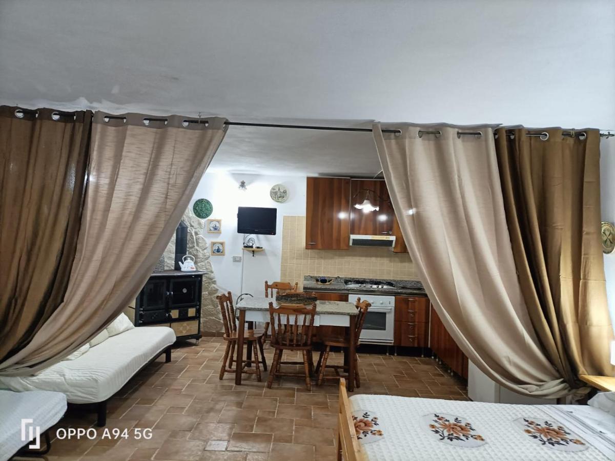 La Taverna Di Angela Amendolara Dış mekan fotoğraf